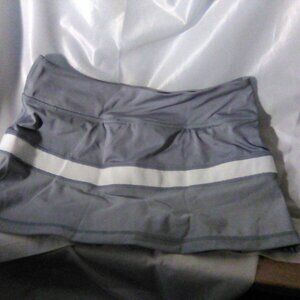 NWOT - Womens Gray Nike Straight Court Tennis Skirt Size S